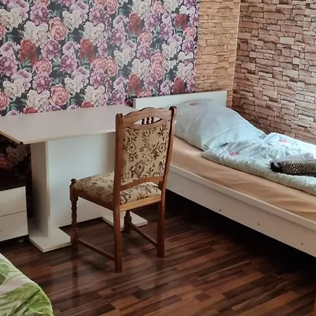 Haus Am Malesfelsen Guest house *